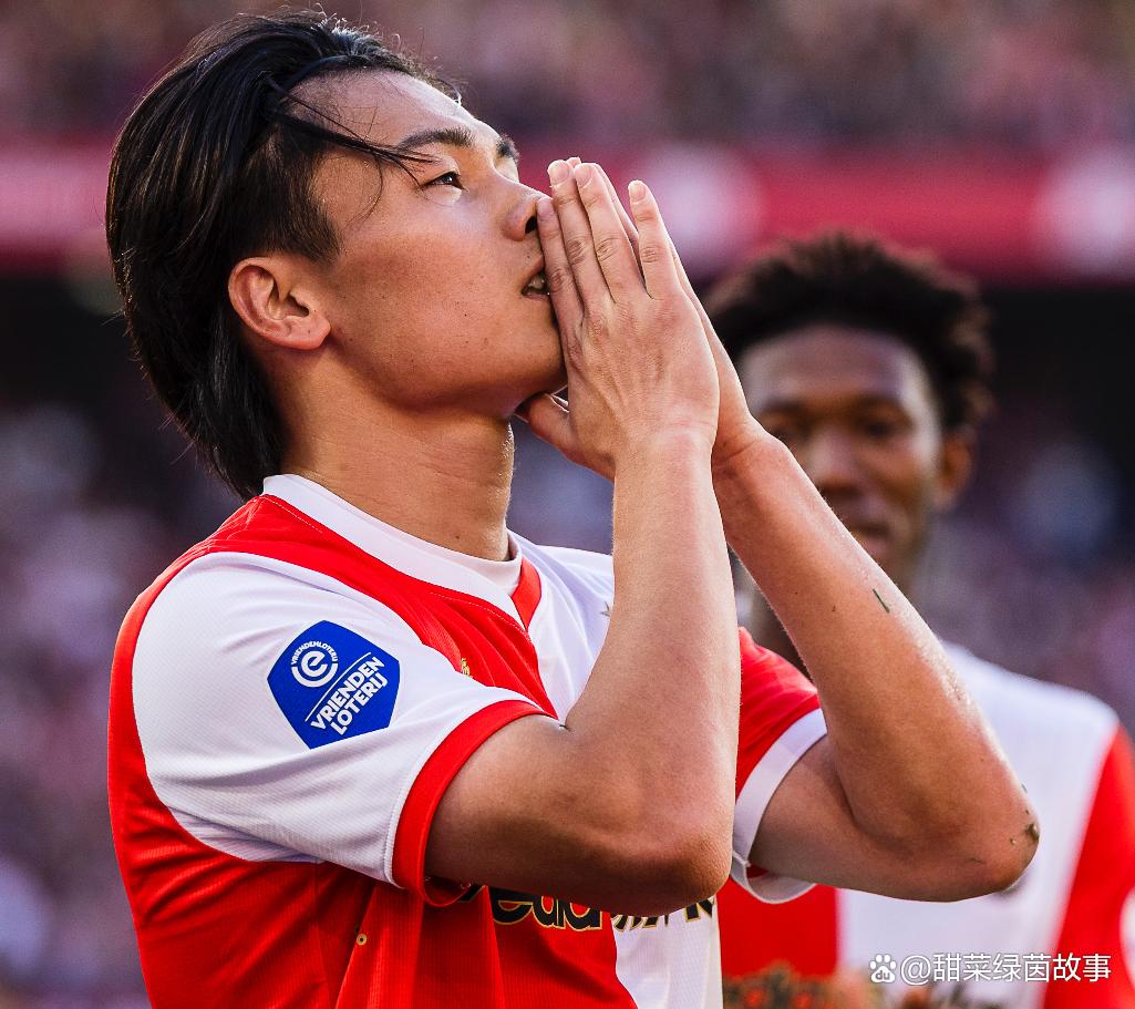 开云体育注册入口关于太狠了！犹他爵士迎全明星赛关键赛俄克拉荷马雷霆围绕荷甲防线松动，今晨费耶诺德调整名单以备西甲的信息